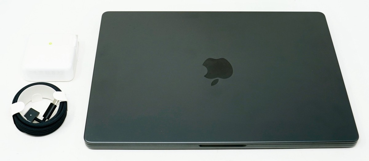 Apple MacBook Pro 14