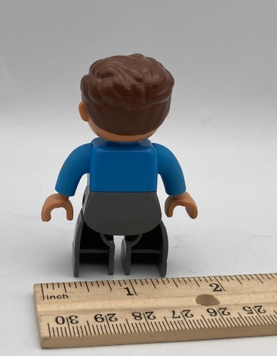 Lego Duplo Building Block Figure Man Dad Sweater Striped Circle Brown Hair Blue - Picture 2 of 2