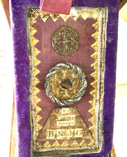 SANTA RELIQUIA CORONA DE ESPINAS DE JESUCRISTO CON ESTUCHE DE CUERO