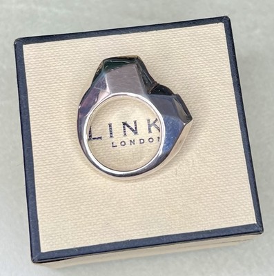 Links Of London Sterlingsilber Flatter und Wow Herz Modernist geometrischer Ring