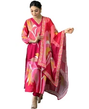 GoSriKi Women Kurta with Pant & Dupatta