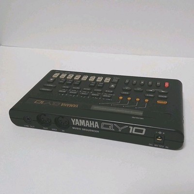 YAMAHA QY10 Music Sequencer Rhythm Machine Sampler MIDI w