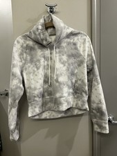 Old Navy Active Cowl Neck Sweatshirt Women s Small White Go Warm