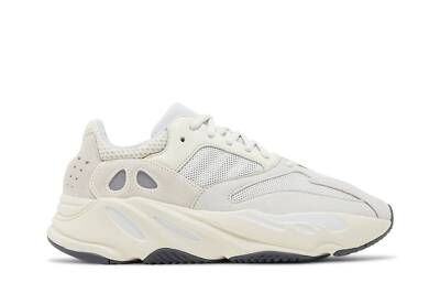 Adidas Yeezy 700 pre-owned 7.5 auténtico en muy buena condición $_12.JPG?set_id=880000500F main image 3