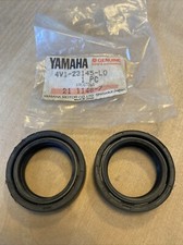 Genuine Yamaha  YZ80 Fork Seals (pair) 4V1-23145-L0 NOS.