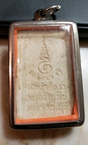 THAI BUDDHIST TEMPLE AMULET - Picture 2 of 4