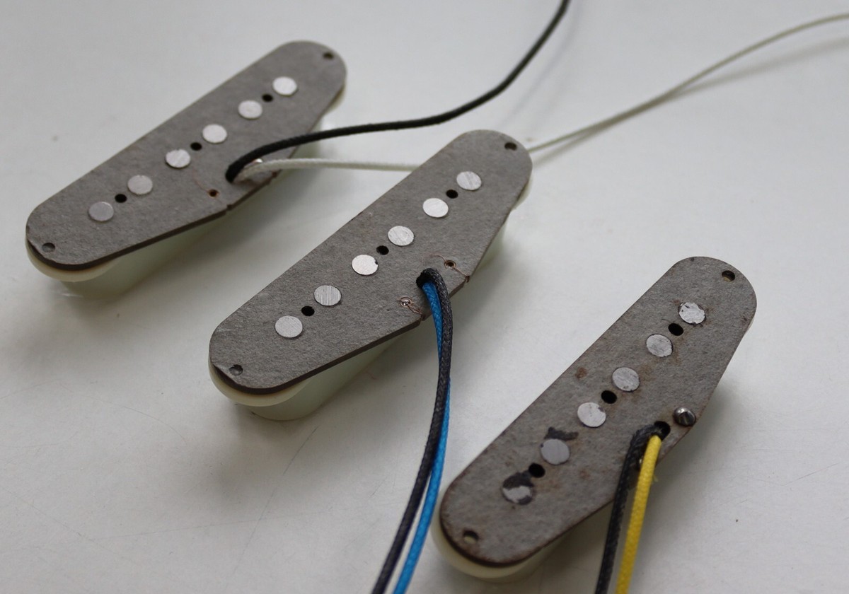 ギター 60s Strato Type Alnico5 Amazon.com: Wilkinson Vintage 60's Staggered Alnico 5 Single