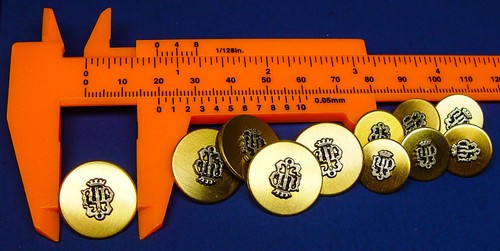 UNKNOWN BRAND REPLACEMENT BUTTONS 11 piece 2-TONE BUTTONS GOOD USED CONDITION. - Picture 5 of 7