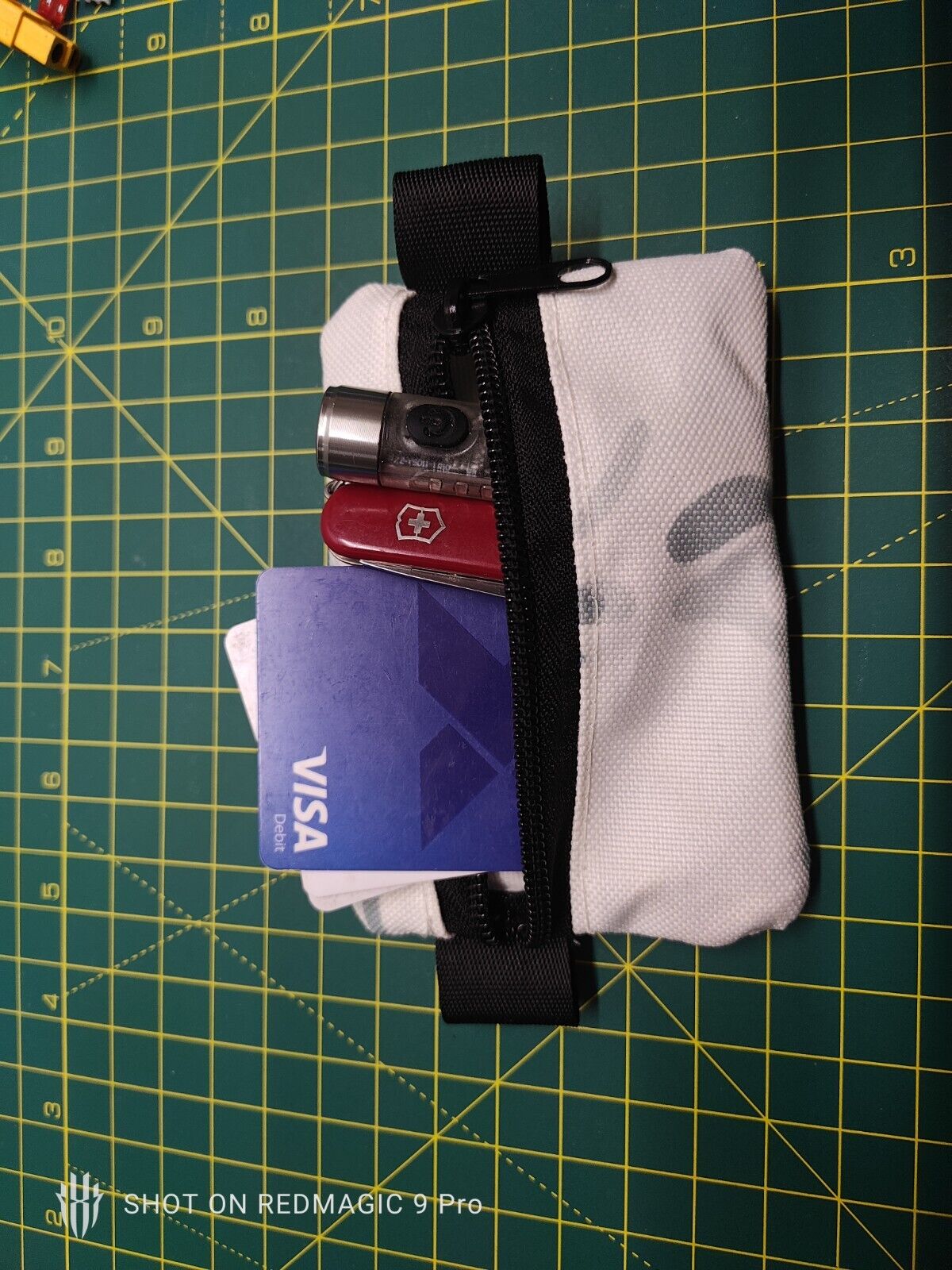 Picture 2 of 4