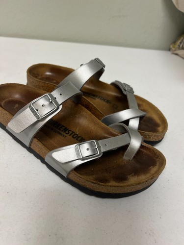 Birkenstock Womens Mayari Silver Birko-Flor Toe Loop Sandals Size 38 US 7 - Picture 5 of 5