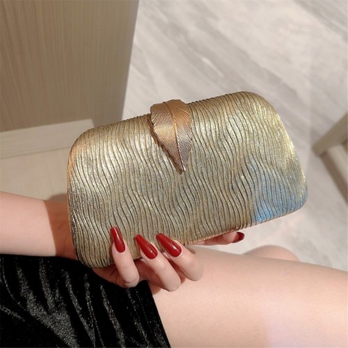 Leaf Buckle Handbag for Women Versatile Crossbody Bag Chain Bag Evening Bag - Picture 7 of 8