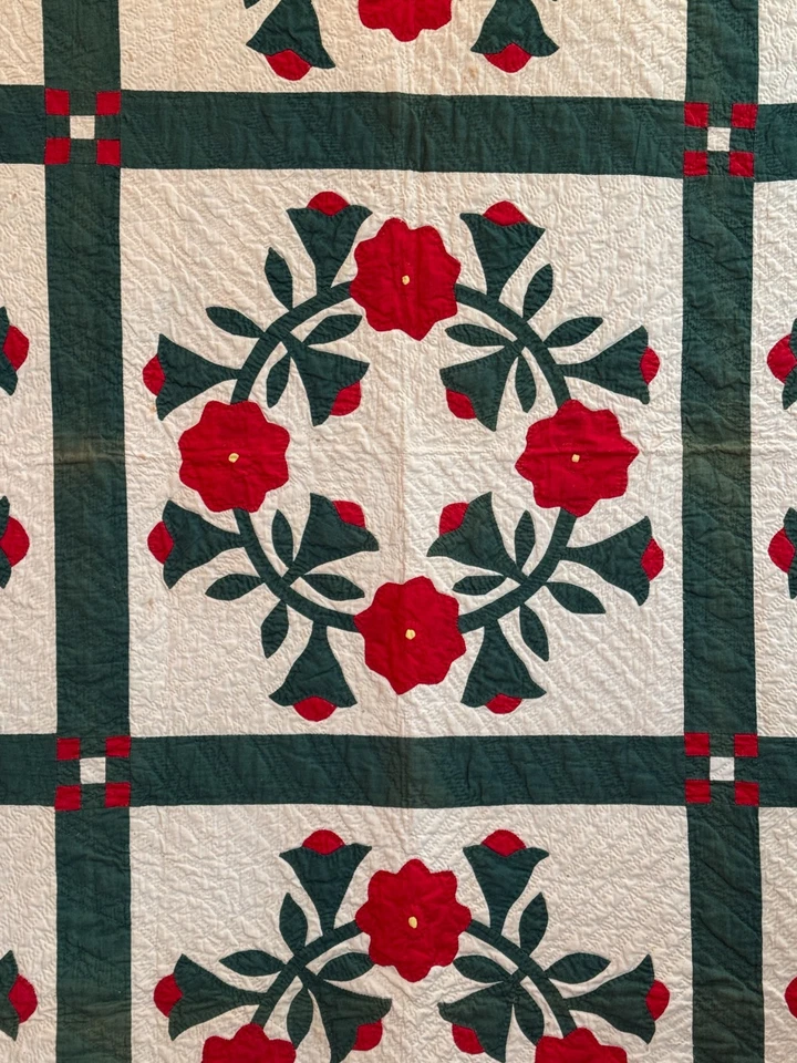 Gorgeous Handmade Antique Red & Green Rose of Sharon Appliqué Quilt 72"x80" WOW - Image 3 of 4