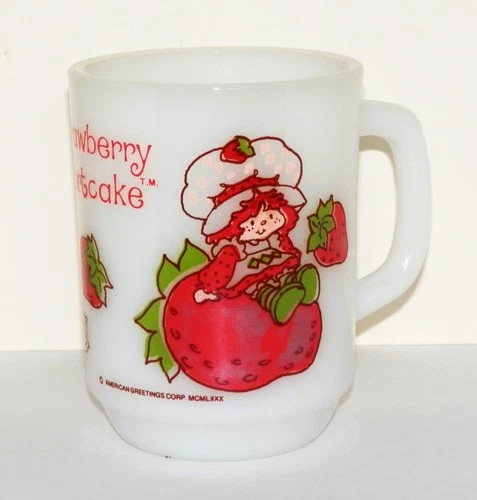 Vintage 1980 Strawberry Shortcake Anchor Hocking Milk Glass Cup Mug
