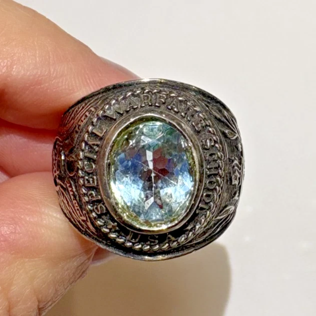 Anillo enchapado en plata con topacio azul militar escuela guerra especial del ejército de Estados Unidos talla 9,5 Foto 2 de 4