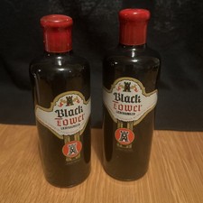 BLACK TOWER Salt & Pepper Pots Vintage Novelty Ceramic. No original box sorry.