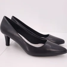 Easy Street Pointe Black Pump Kitten Heel Pointy Toe Shoes Womens 8 M NEW
