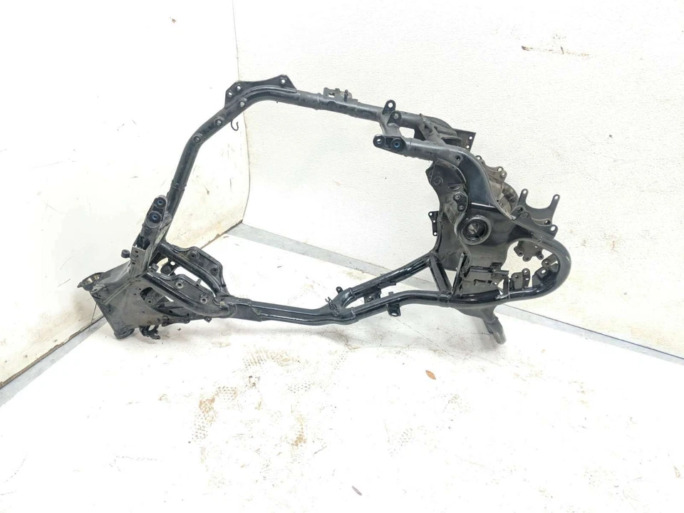 03 Yamaha Royal Star Venture XVZ1300 cuadro principal recto CLN Foto 3 de 4