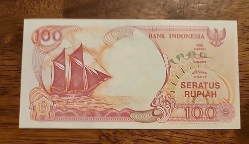 MIXED LOT 5 DIFFERENT WORLD PAPER MONEY BANKNOTES CURRENCY FOREIGN CIR & UNC #12