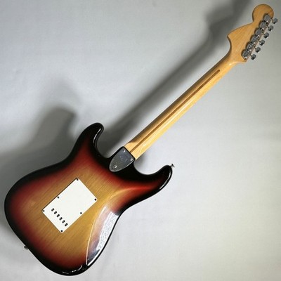 Fender 1974 Stratocaster Sunburst Maple Fingerboard Used Electric
