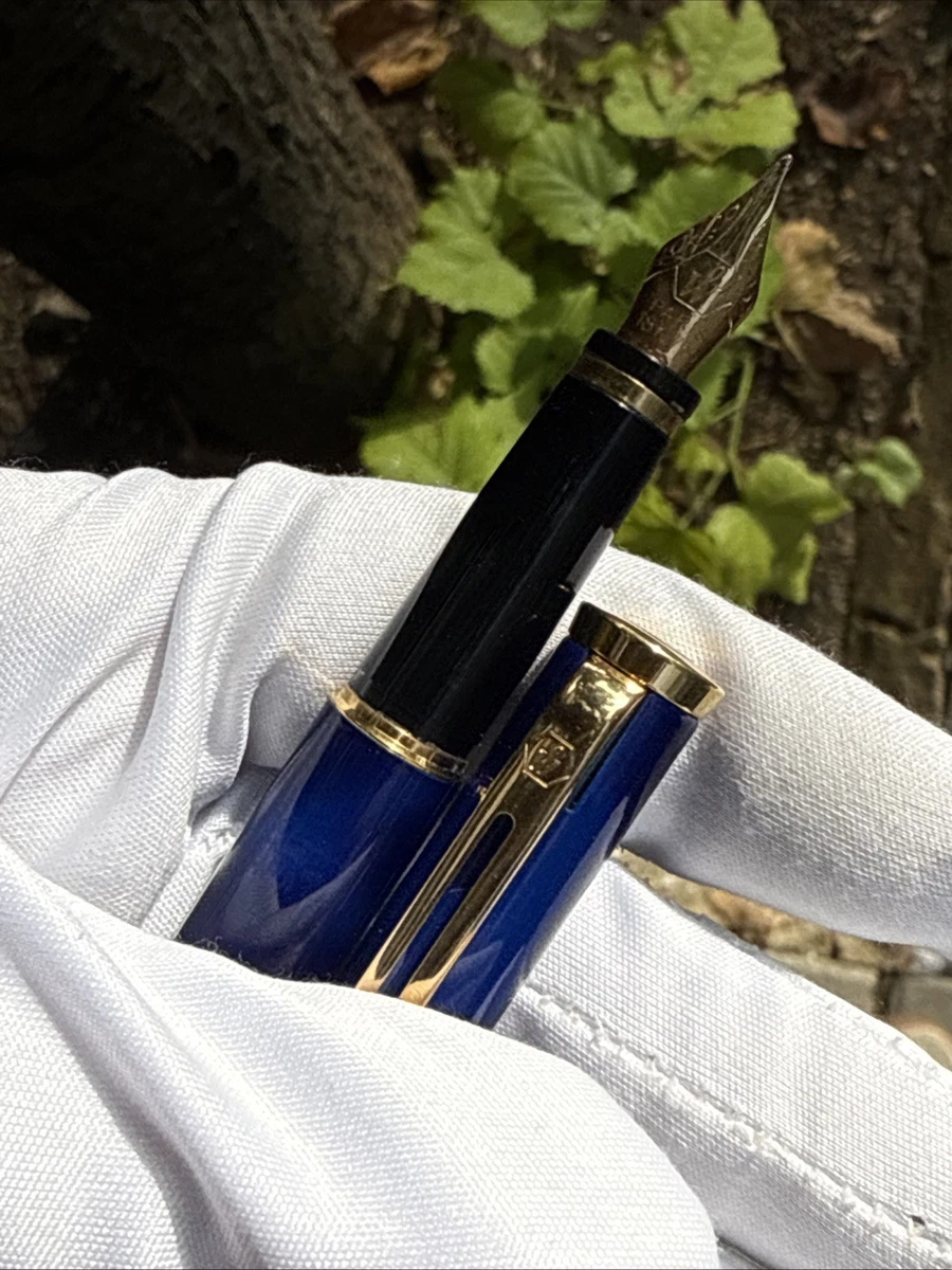25+ Gold,Nib Gold,Nib 18K Collectible Waterman Fountain Pens for