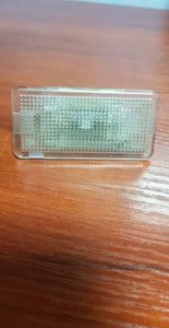 BMW 5ER E60/E61 HANDSCHUHFACH FUSSRAUM KOFFERRAUM KOFFERRAUM LICHT LAMPE 8360588