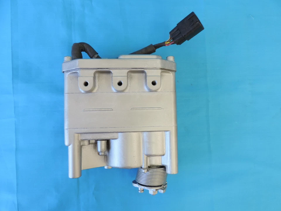 日产 UD 1300 卡车 GT3571KLNV 原始设备制造商 正品 涡轮增压充电器 电子致动器 — 第 3/4 张图片