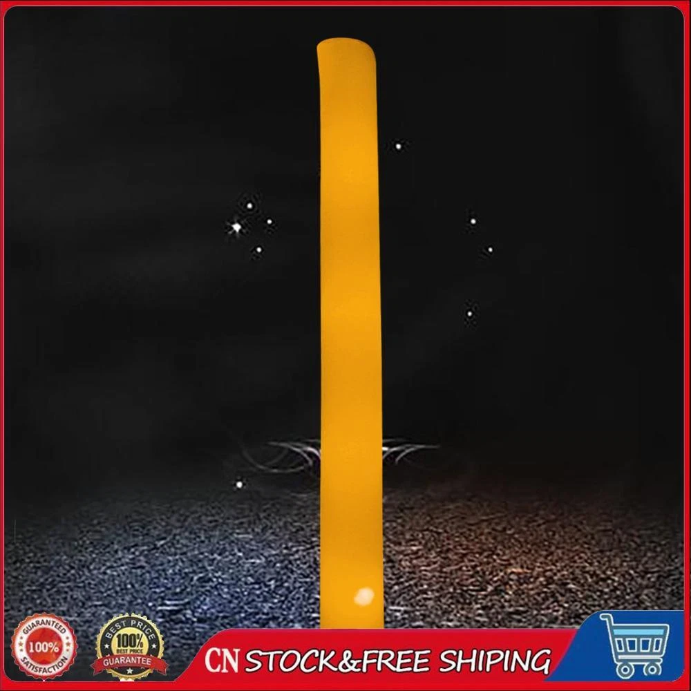Fluorescent tube outlet light flashing