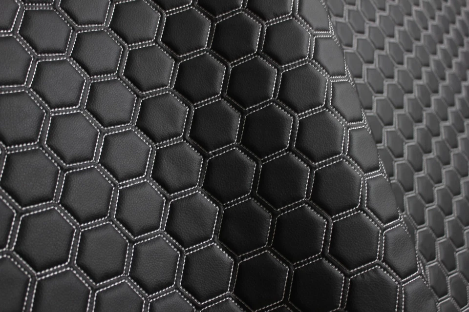 Tecido de estofamento de carro de couro sintético granulado vinil acolchoado hexagonal | 2"-5cm costurado - Imagem 2 de 4