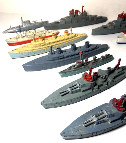 VTG LOT (17) TOOTSIETOY MILITARY METAL SHIPS ASSORTED BATTLESHIPS DESTROYERS USA - Picture 12 of 22