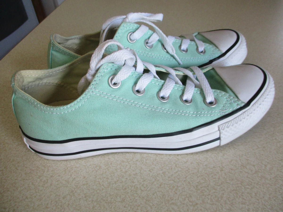 Ladies best sale mint converse