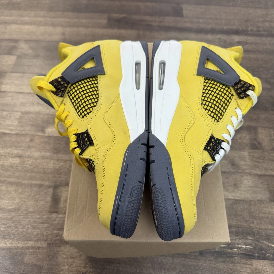 Talla 10 - Jordan 4 Retro Mid Lightning (USADO, sin caja) Foto 4 de 4