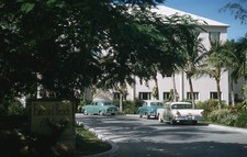 Nassau Bahamas Emerald Beach Hotel Sign Cars 1957 Red Border Kodachrome Slide