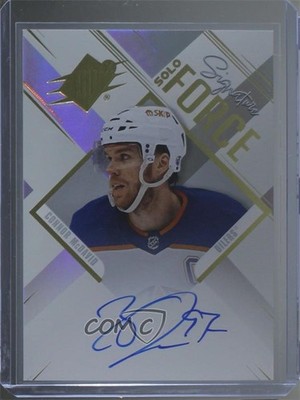 2024-25 SPx Solo Force Auto Achievement 18/25 Connor McDavid #MG-CM Auto 01sx