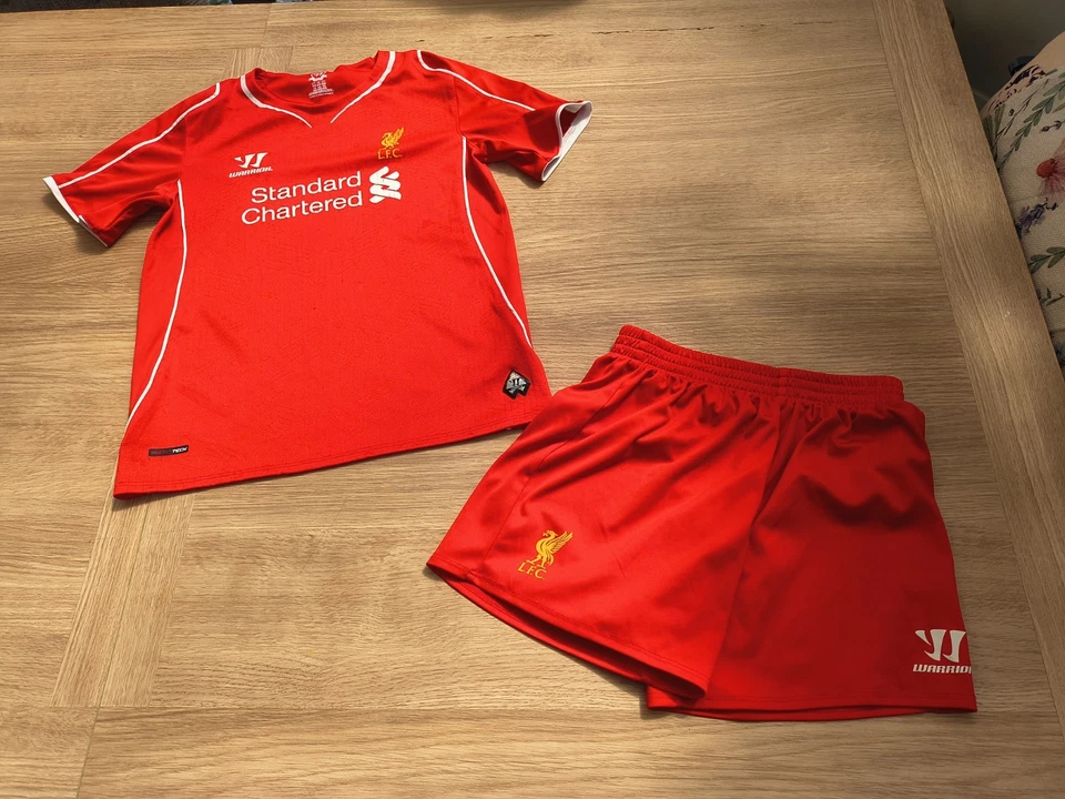 2014/2015 Liverpool FC Home Football Shirt Age 6-7 Years Warrior YNWA - Image 1 of 4