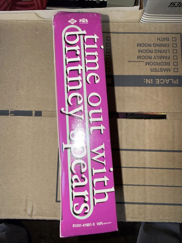Time Out with Britney Spears (VHS, 1999) Sealed New - Image 3 of 4