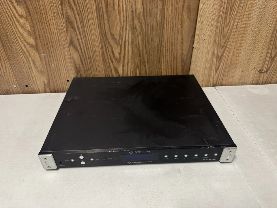 Emotiva XDA2 2 Differential Reference DAC XLR 24 Bit Preamplifier Controller - Image 2 of 3