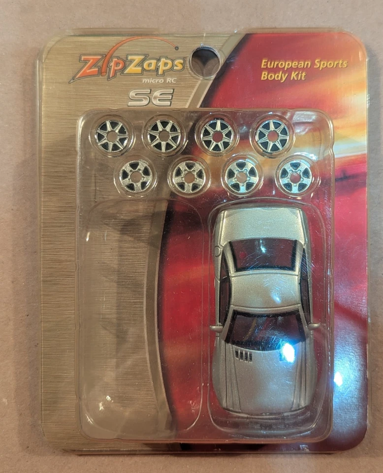 Vintage Radio Shack Zip Zaps Micro RC Race Car & Remotes Lot w/Accessories - Image 4 of 4