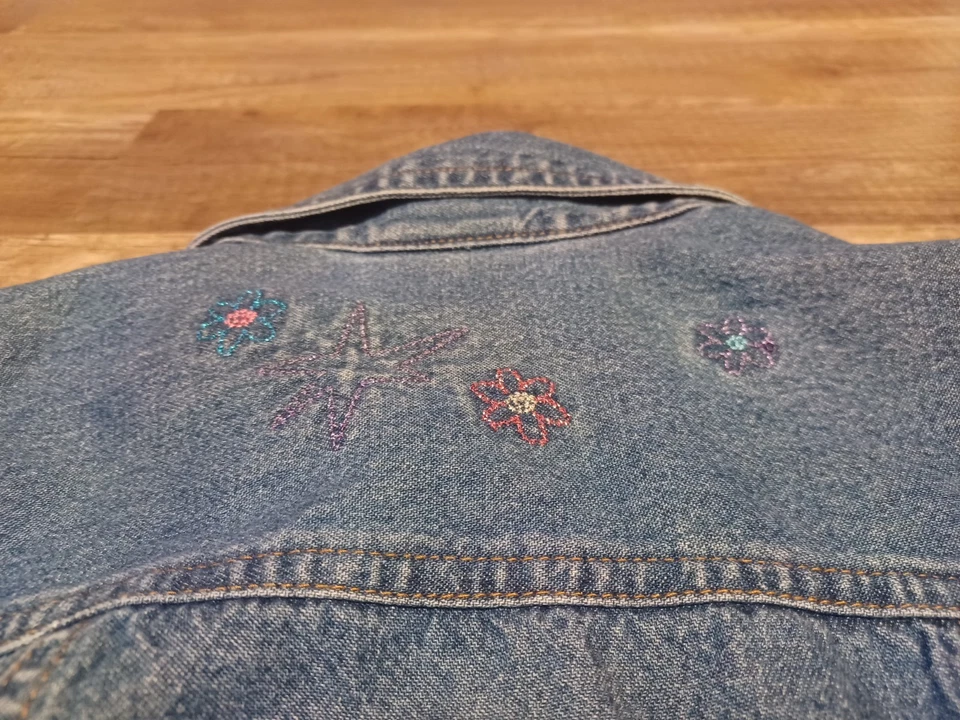 Винтажный 90-х Disney Store принцесса Jean джинсовой ткани куртка вышитая детский маленький 4/5 - Изображение 3 из 4