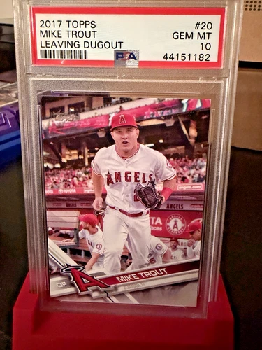 2017 TOPPS MIKE TROUT #20 LEAVING DUGOUT - PSA 10