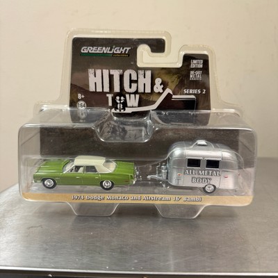 Greenlight Hitch & Tow 1974 Dodge Monaco & Airstream 16' Bambi Series 2 1:64 NEW