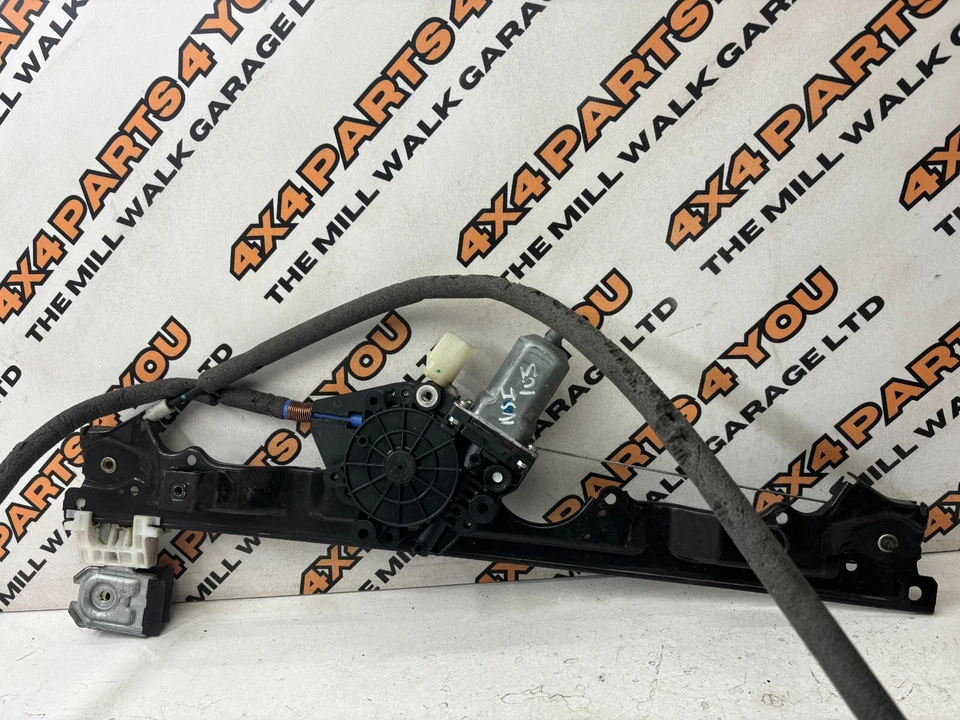 Jeep Commander 3.0 CRD NSF 2006 regulador de ventana 55396481ab Foto 2 de 4