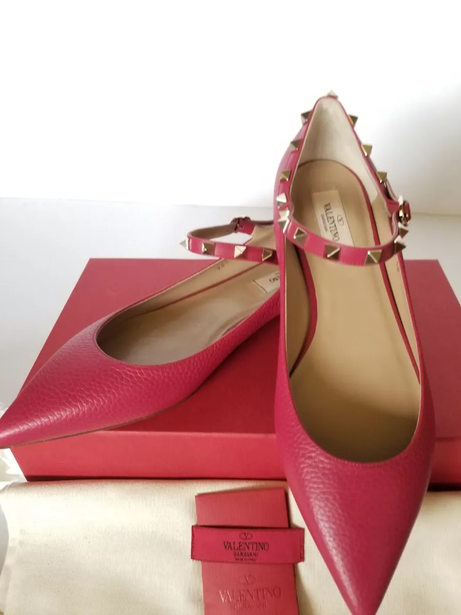 Rockstud pointy toe sales pump valentino garavani