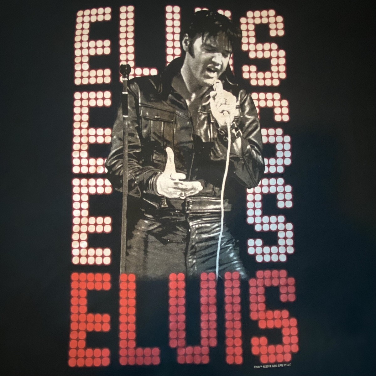 クラシック　cd × 28 ELVIS PRESLEY '68 Comeback Special Licensed T-Shirt 2019. XL (NV