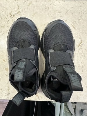 Nike Flex Runner Kids 9C Black Slip-On Athletic Sneakers Synthetic Mesh