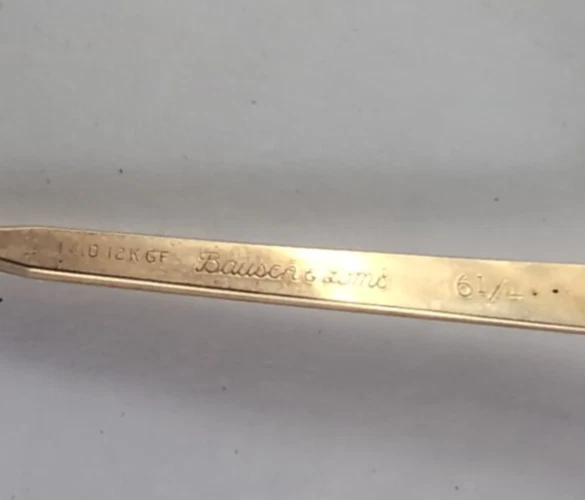 Anteojos antiguos vintage Bausch Lomb para damas ojos de gato 6 1/4, dorados 1/10 12 KT GF Foto 2 de 4