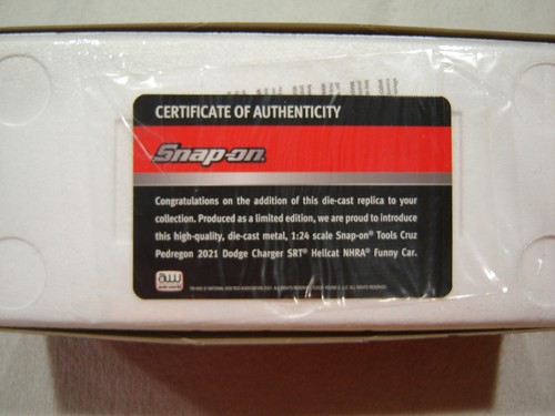 AutoWorld 1/24 Scale 2021 NHRA Dodge Charger SRT HELLCAT”SNAP-ON”Cruz Pedregon - Picture 6 of 6