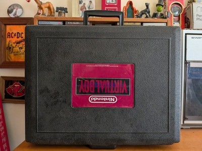 Nintendo Virtual Boy Blockbuster Exclusive Rental Carry Case - RARE!