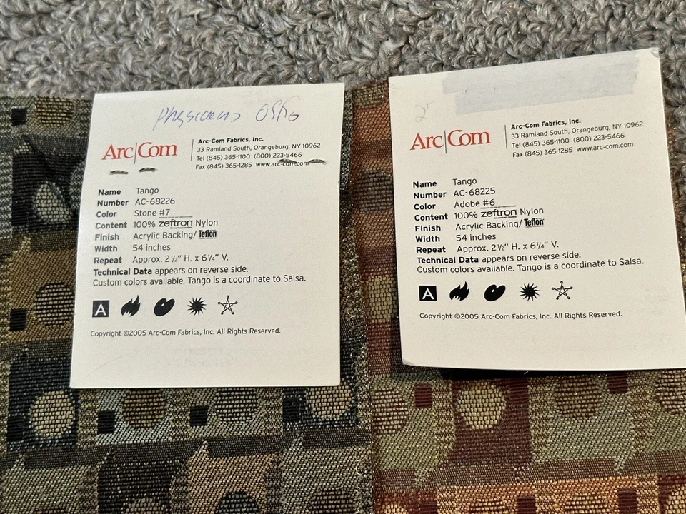 Lot of 33 Arc Com Fabric Sample Swatches Woven Bubbles Geometric Shapes Crafts - Image 3 of 4