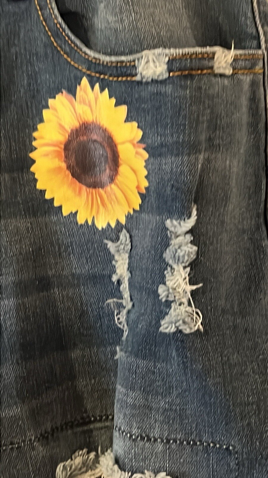 Jeans With Sunflower Pattern - image 5