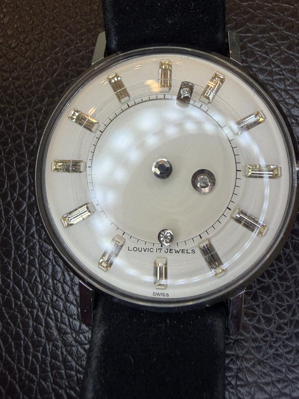 Louvich De Luxe Vintage Watch